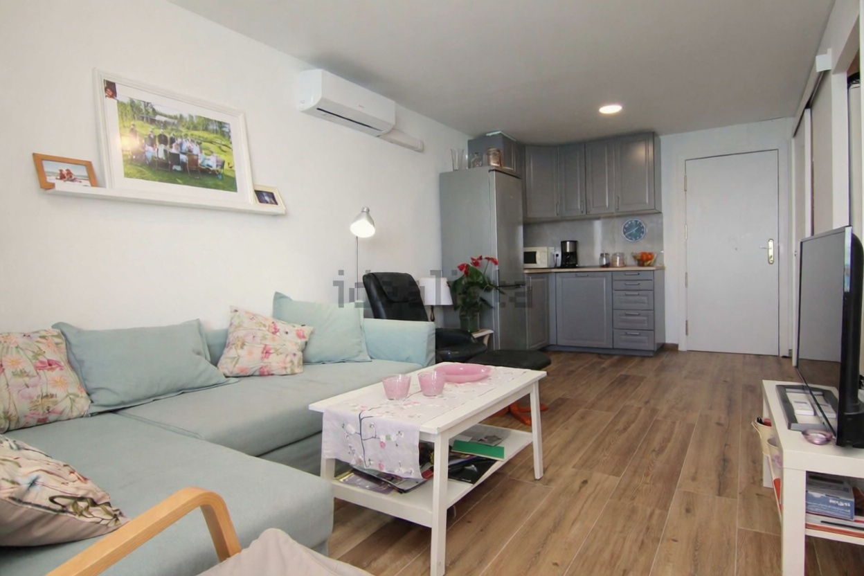 Flat for sale frontline beach in Mogán — Living room