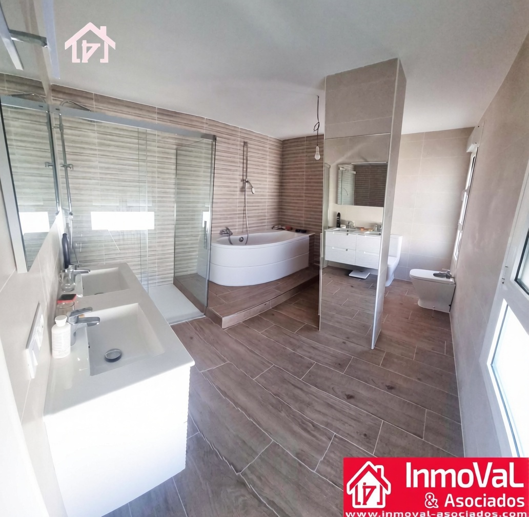 Apartamento em primeira linha de praia em Garrucha — Casa banho