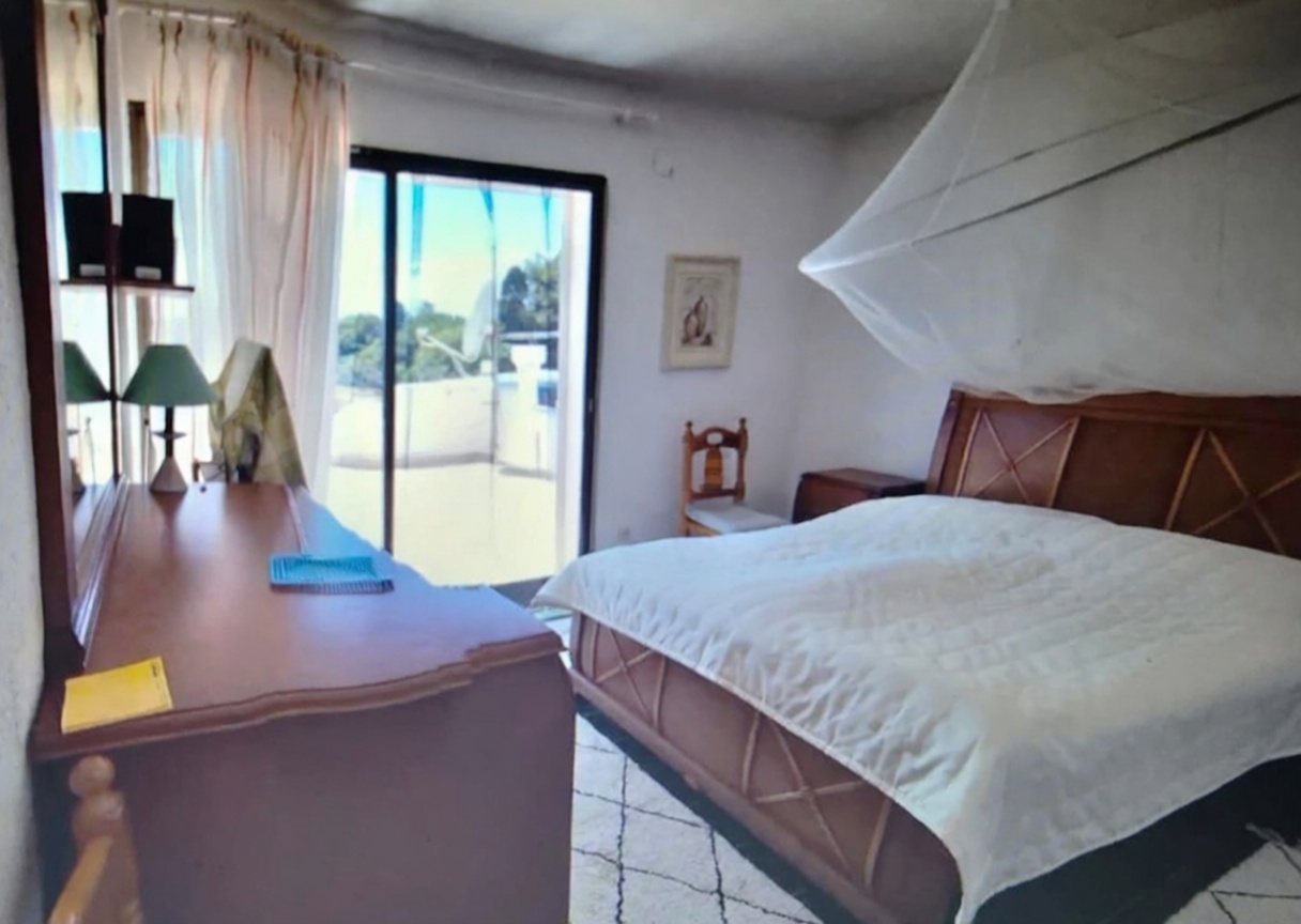Chalet en venta con acceso directo a la playa en Benicarló — Dormitorio