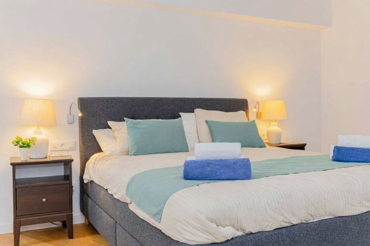 Flat for sale frontline beach in Alcúdia — Bedroom