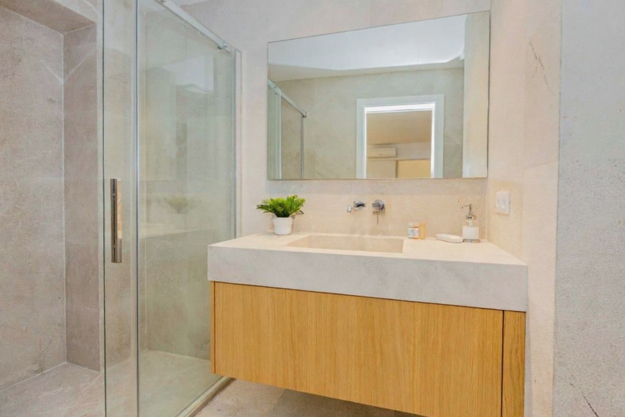 Flat for sale frontline beach in Alcúdia — Bedroom