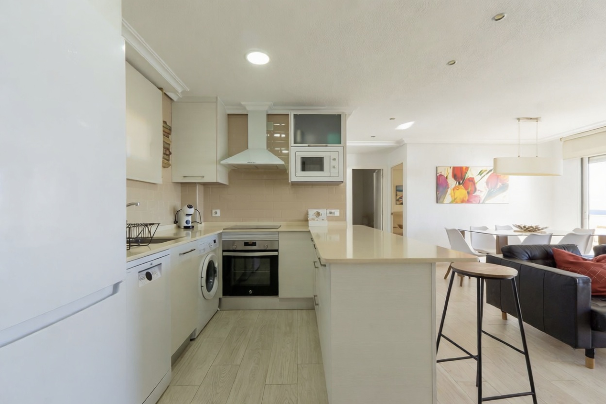 Wohnung in erste Strandlinie in Pilar de la Horadada — Küche