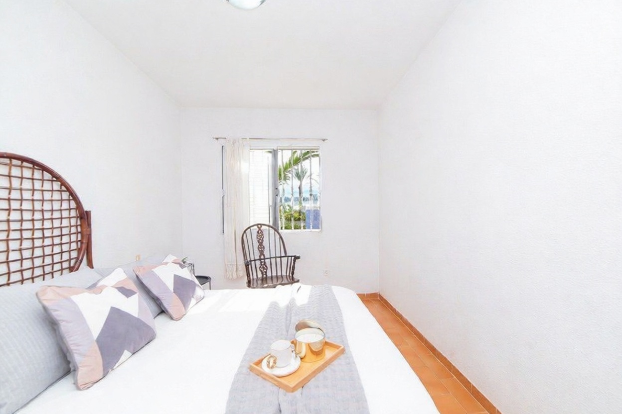 Beachfront flat in La Manga del Mar Menor — Bedroom