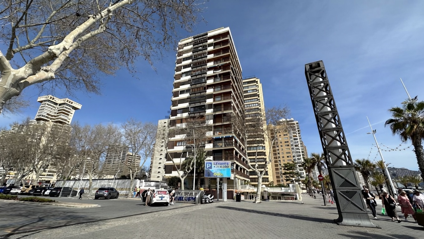 Flat in Primera Línea de Playa in Benidorm — Sea terrace