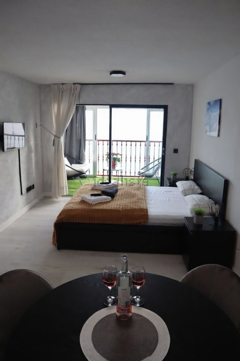 Flat for sale frontline beach in Benidorm — Bedroom