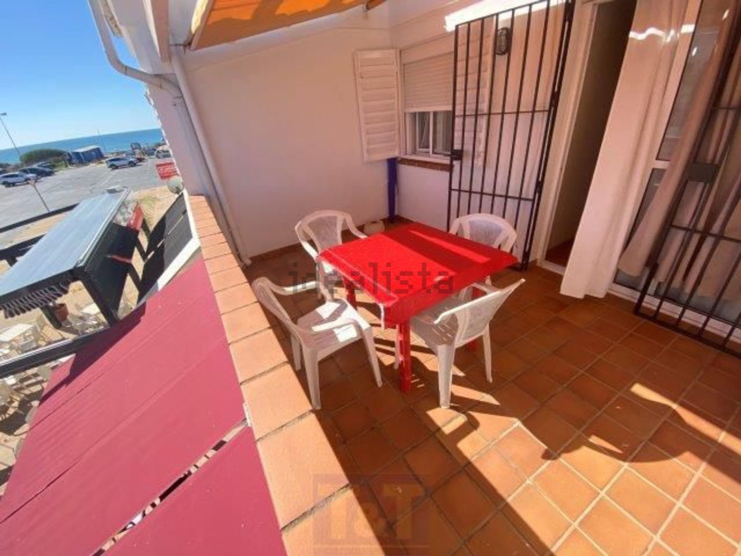 Beachfront flat in Islantilla