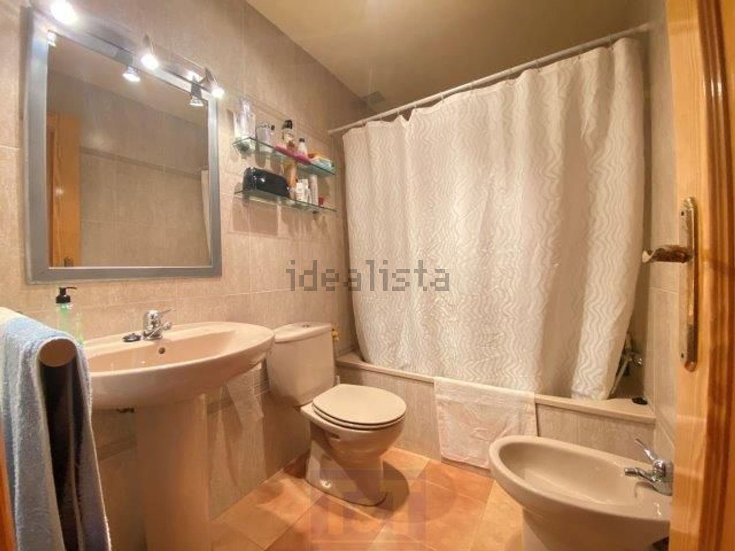Beachfront flat in Islantilla — Bathroom