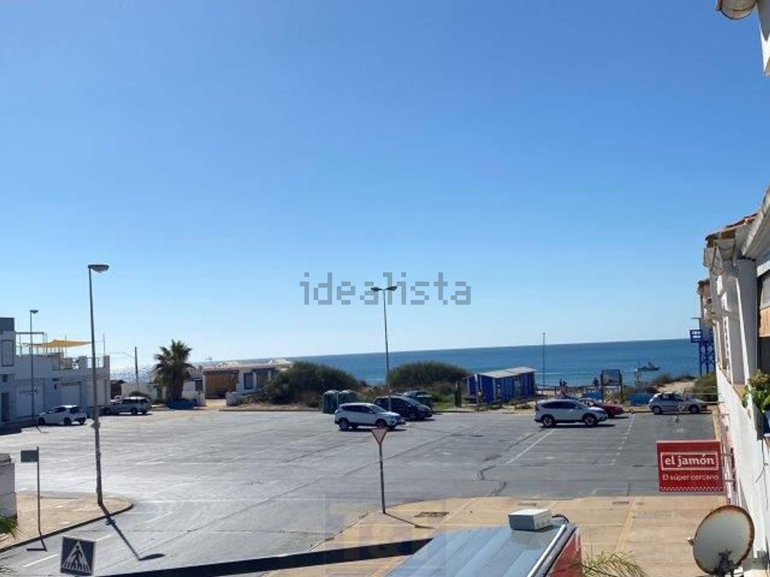Beachfront flat in Islantilla — Sea view