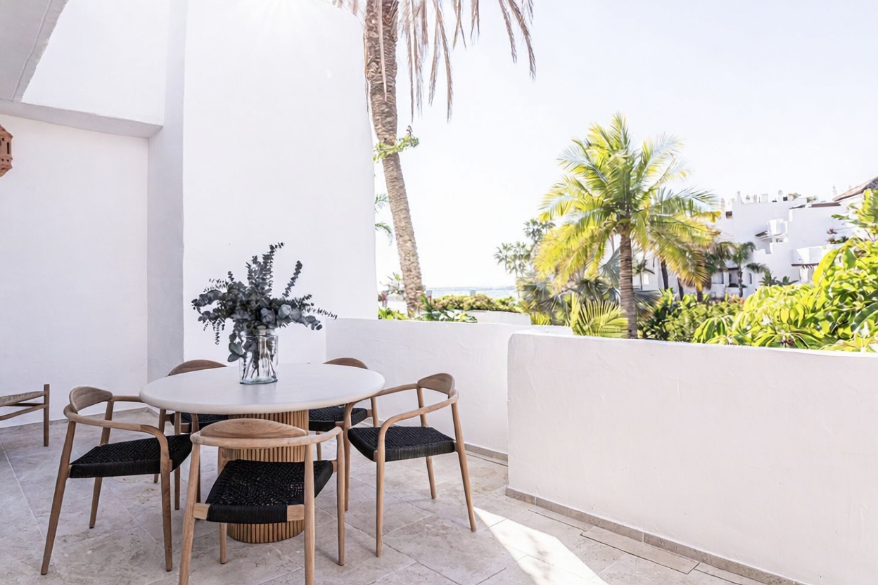 Piso en venta en primera línea de playa en Marbella
