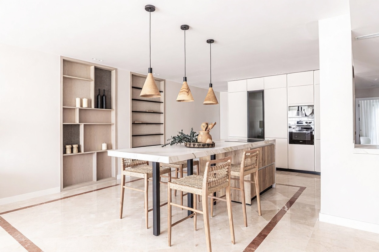 Flat for sale frontline beach in Marbella — Kitchen