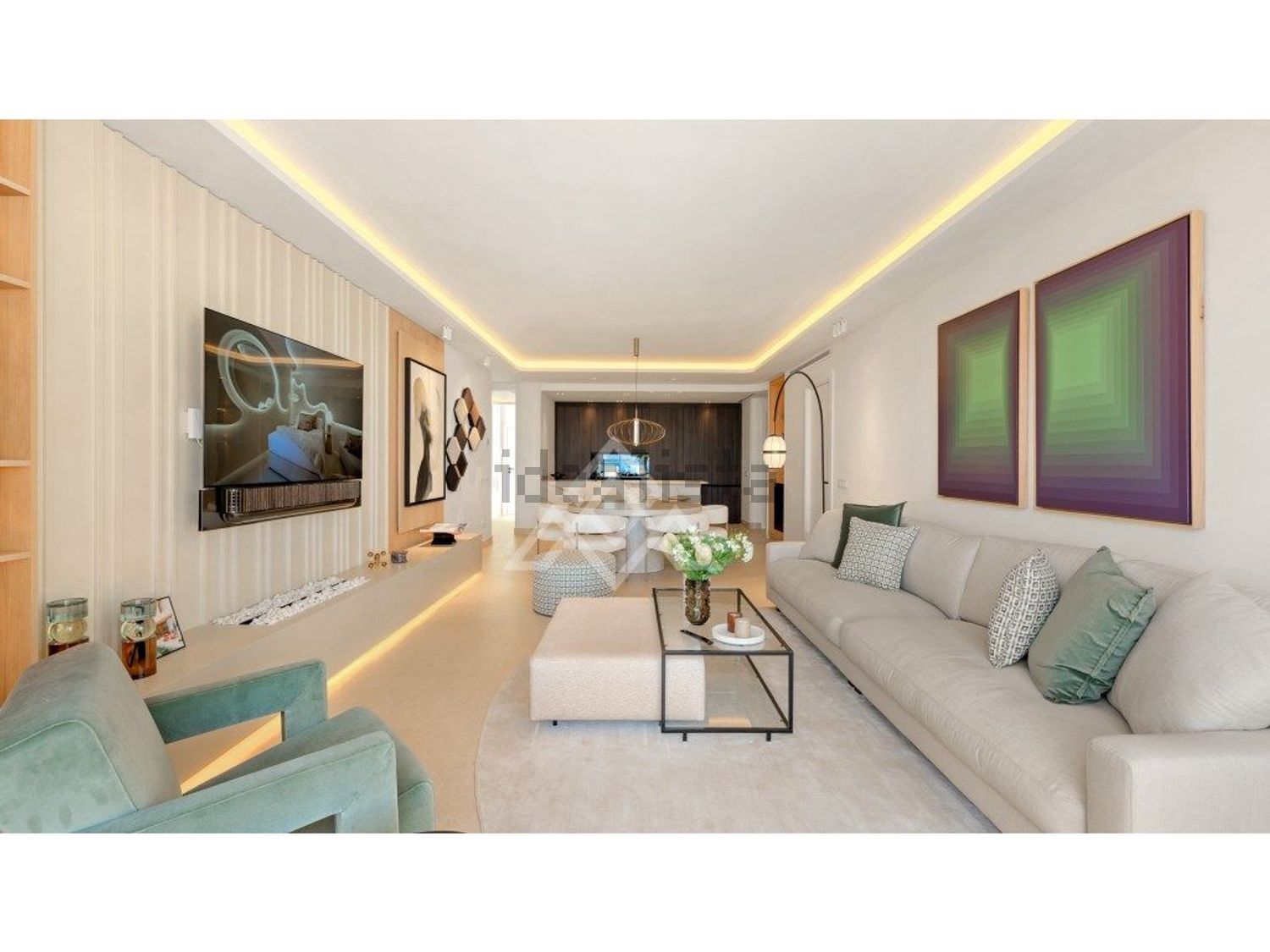 Seafront attic in Estepona — Living room