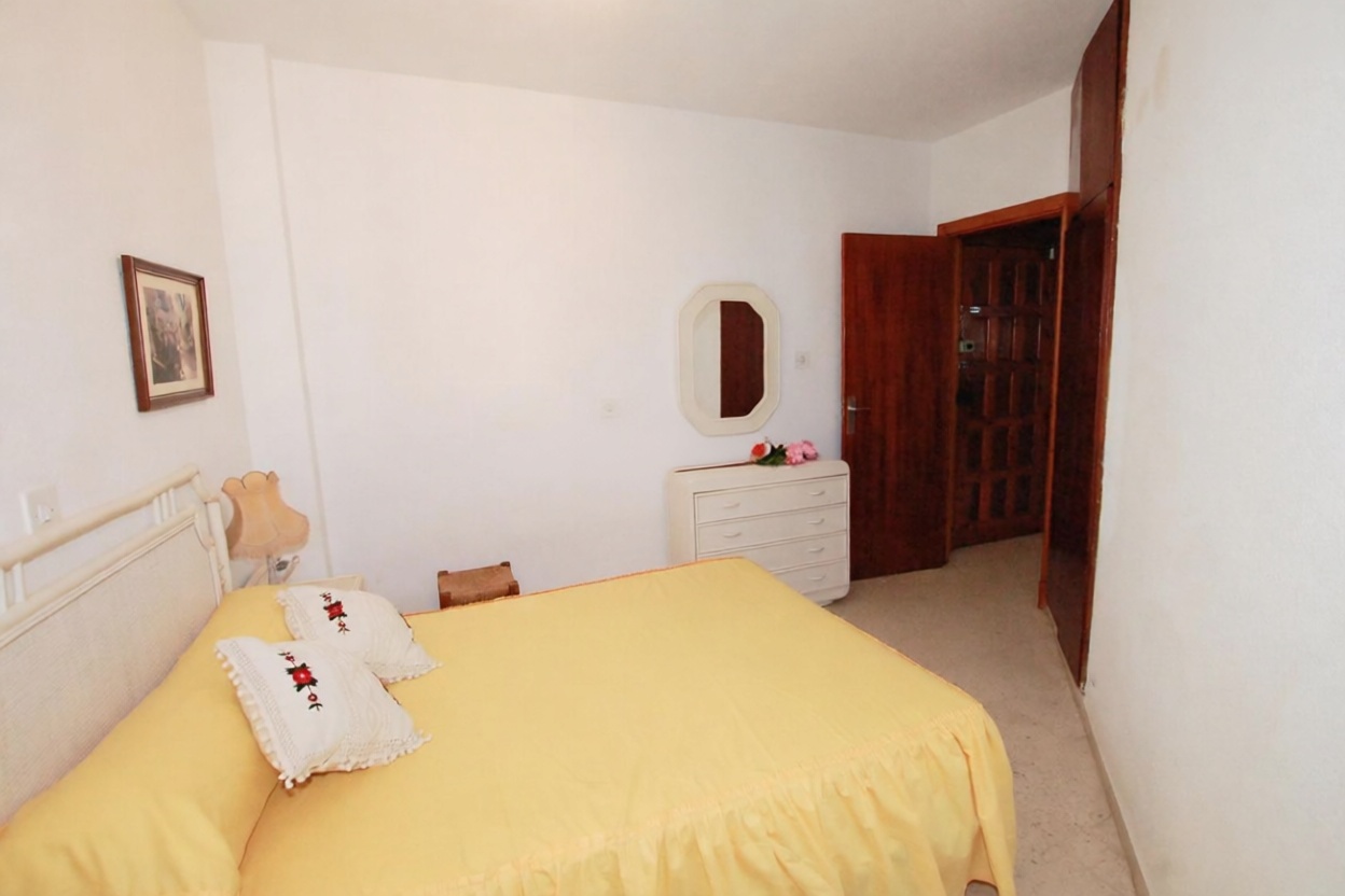 Apartamento à venda pé na areia em Salobreña — Quarto