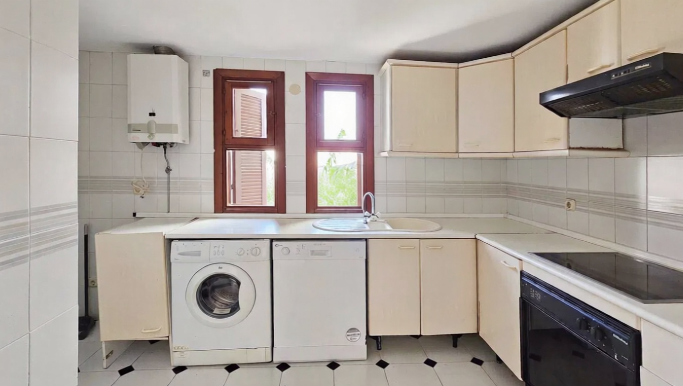 Chalet con acceso directo a playa en Estepona — Cocina