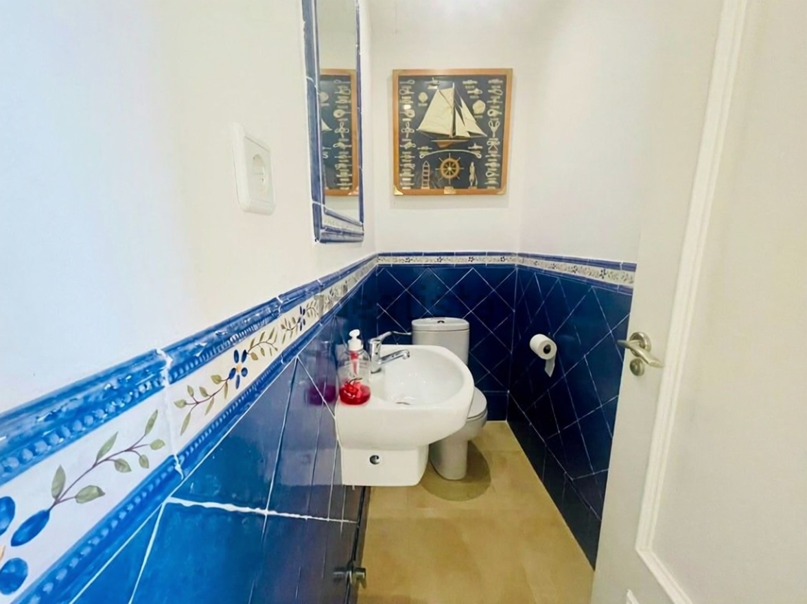 Beachfront flat in La Manga del Mar Menor — Bathroom