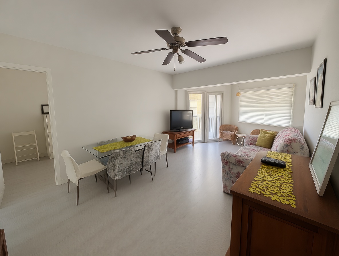 Piso en venta en primera línea de playa en Cullera — Salón