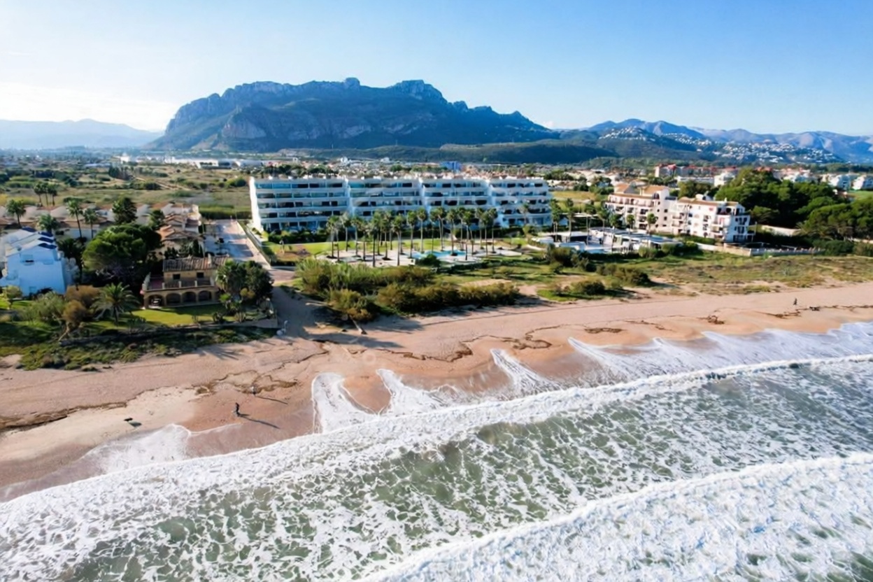 Duplex à vendre pieds dans l'eau à Denia — Vue aérienne