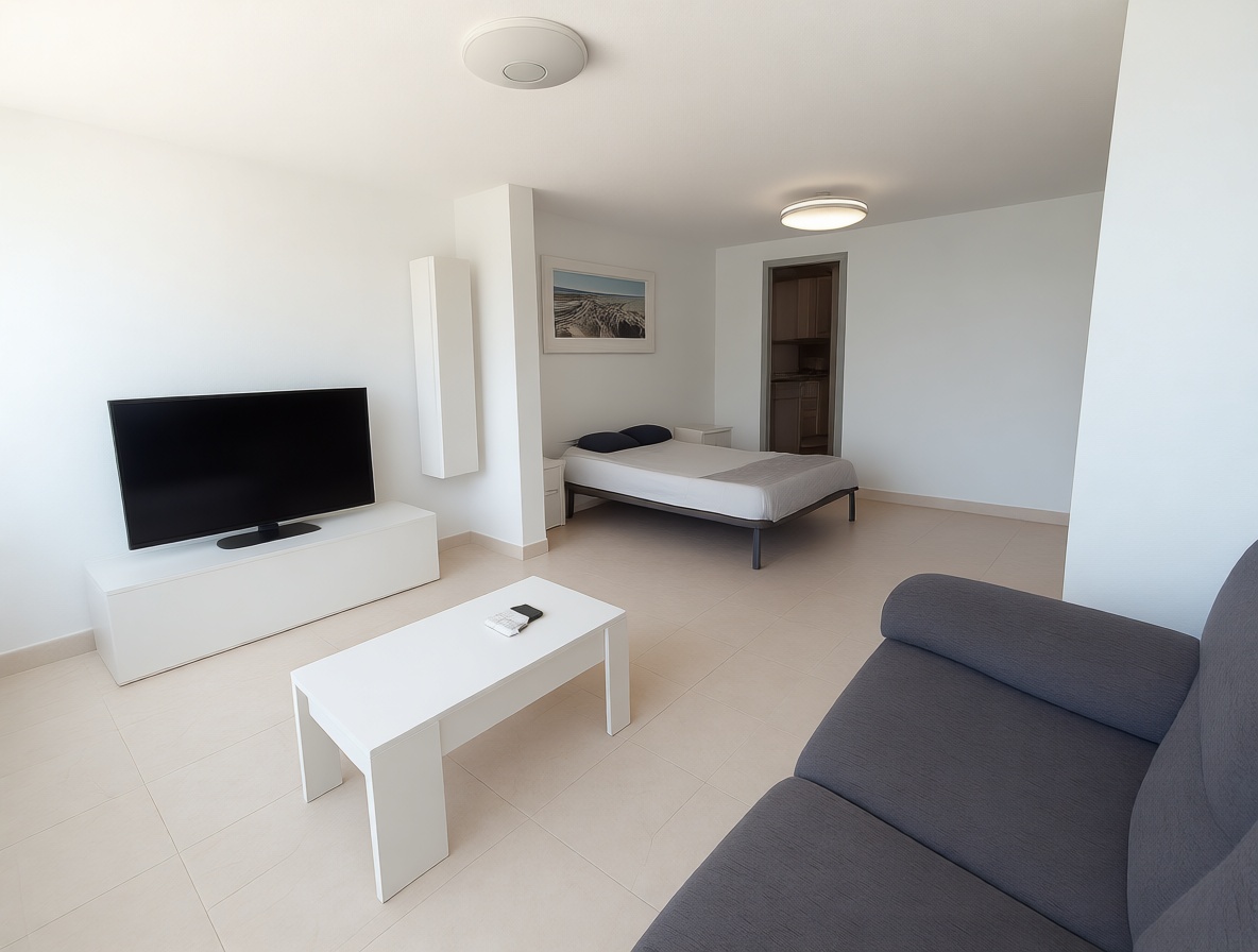 Piso en primera línea de playa en Benidorm — Salón