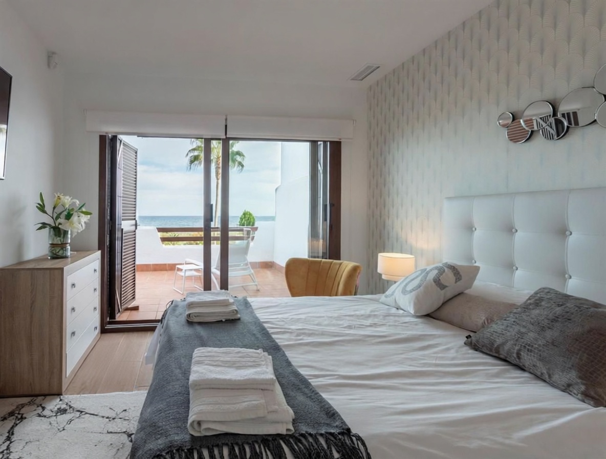Seafront attic in San Juan de los Terreros — Bedroom