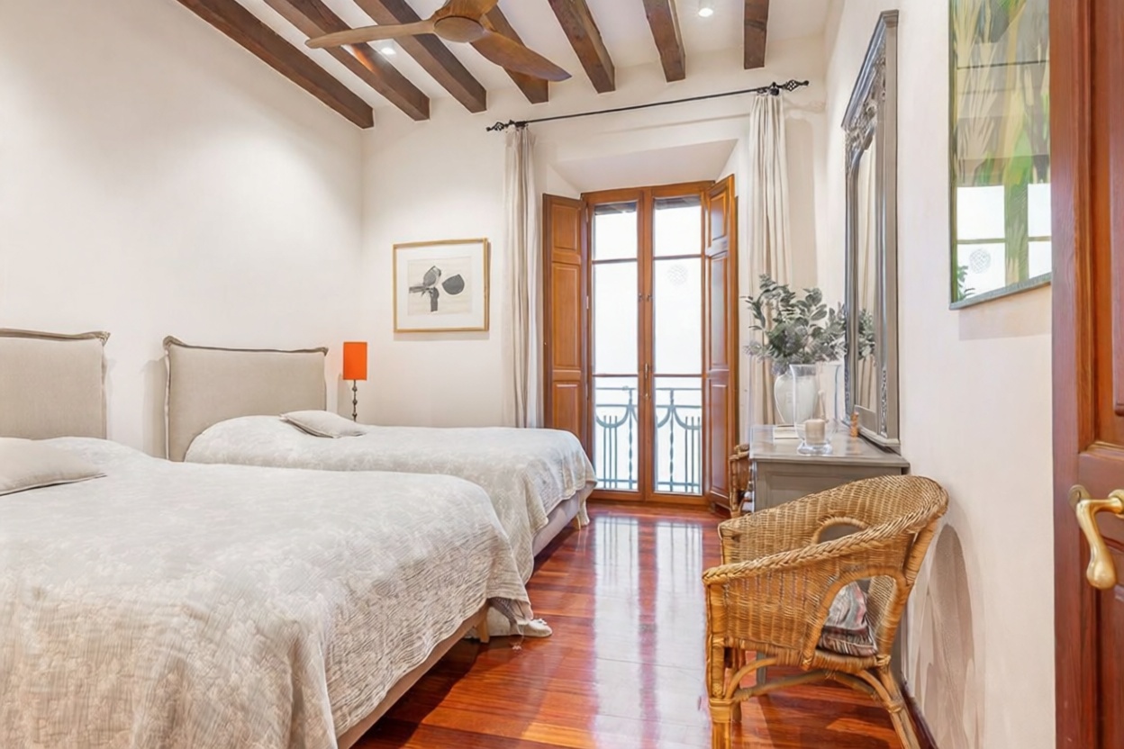Flat for sale frontline beach in Antigua — Bedroom