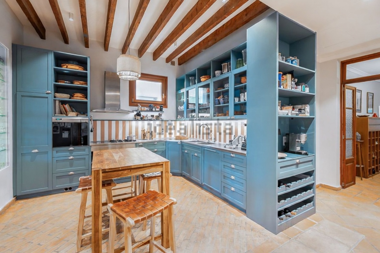 Flat for sale frontline beach in Antigua — Kitchen