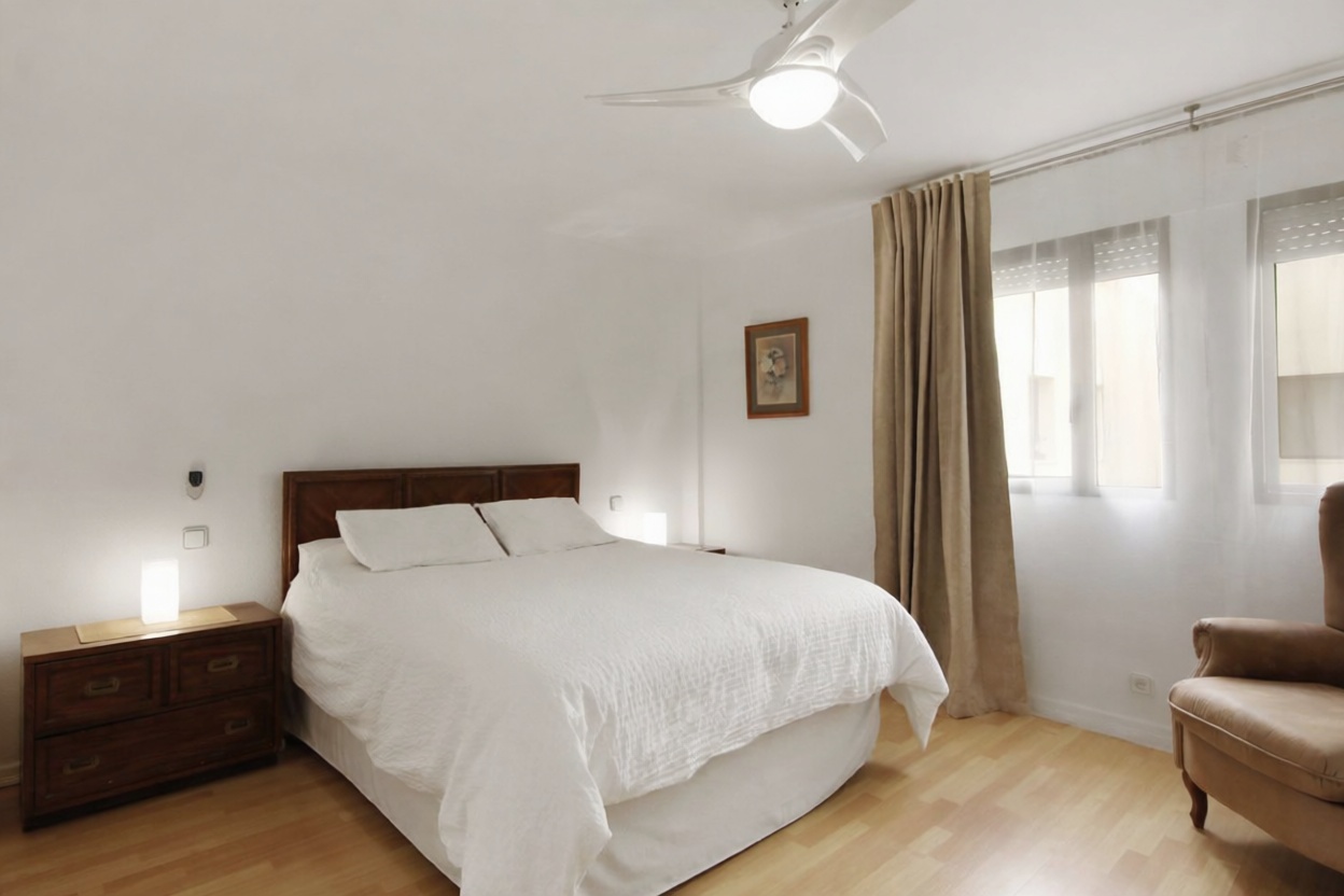 Appartement en première ligne de plage à Estepona — Chambre
