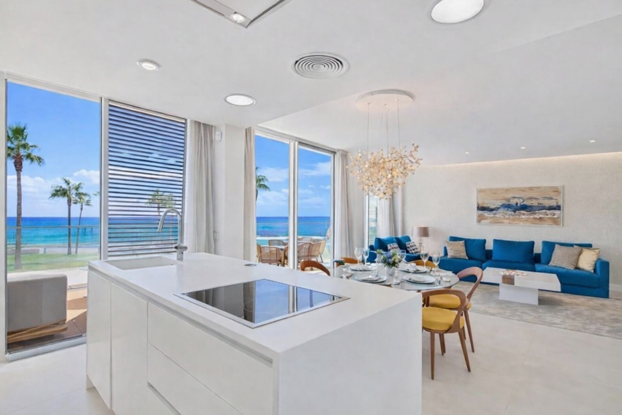 Appartement en première ligne de plage à Estepona — Terrasse mer