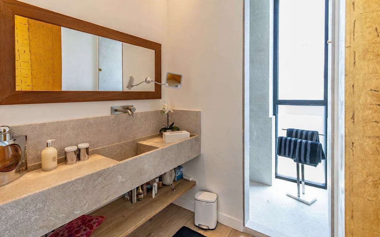 Chalet en venta con acceso directo a la playa en Llucmajor — Baño
