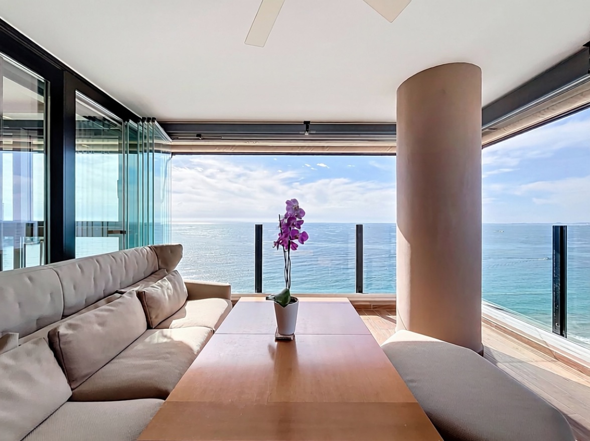 Flat in Primera Línea de Playa in Benidorm — Sea terrace