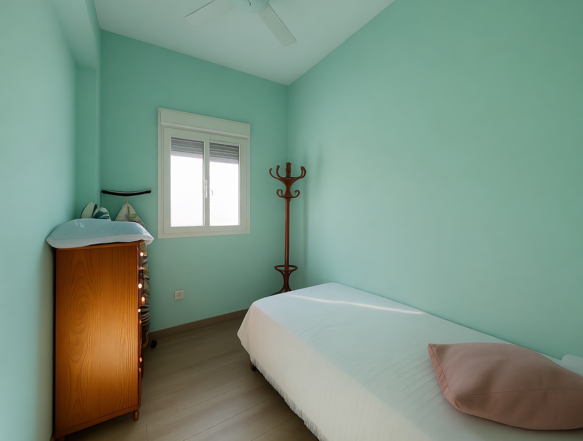 Chalet for sale with direct beach access in Miramar — Bedroom