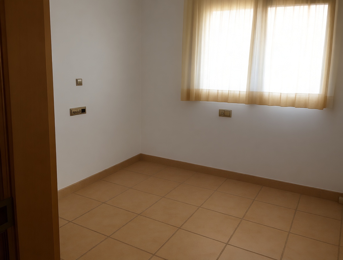 Chalet for sale with direct beach access in Tavernes de la Valldigna — Bedroom