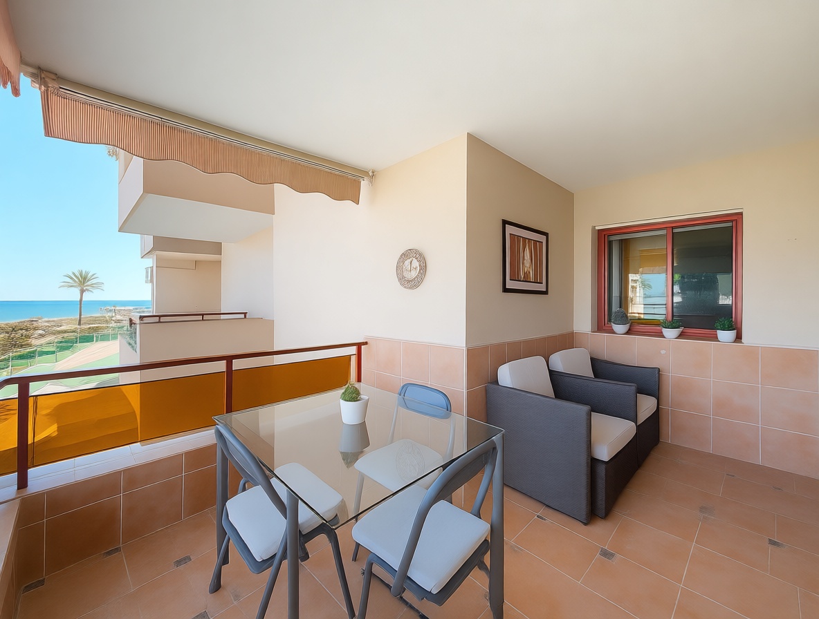 Wohnung zum Verkauf in direkter Strandlage in València