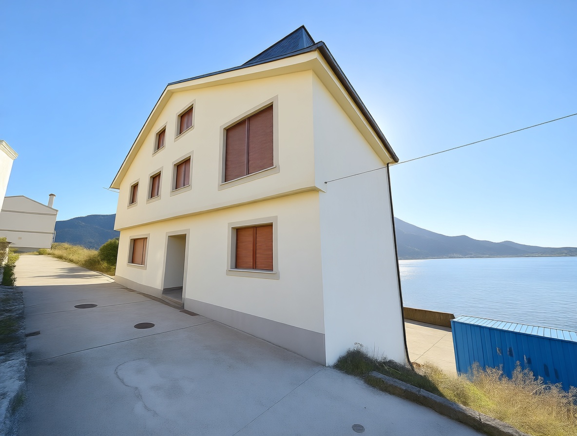 Chalet zum Verkauf mit direktem Strandzugang in Dumbría — Meerblick