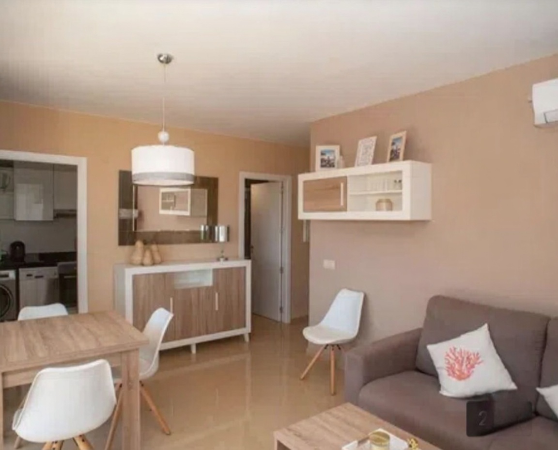 Flat for sale frontline beach in Oropesa del Mar — Living room