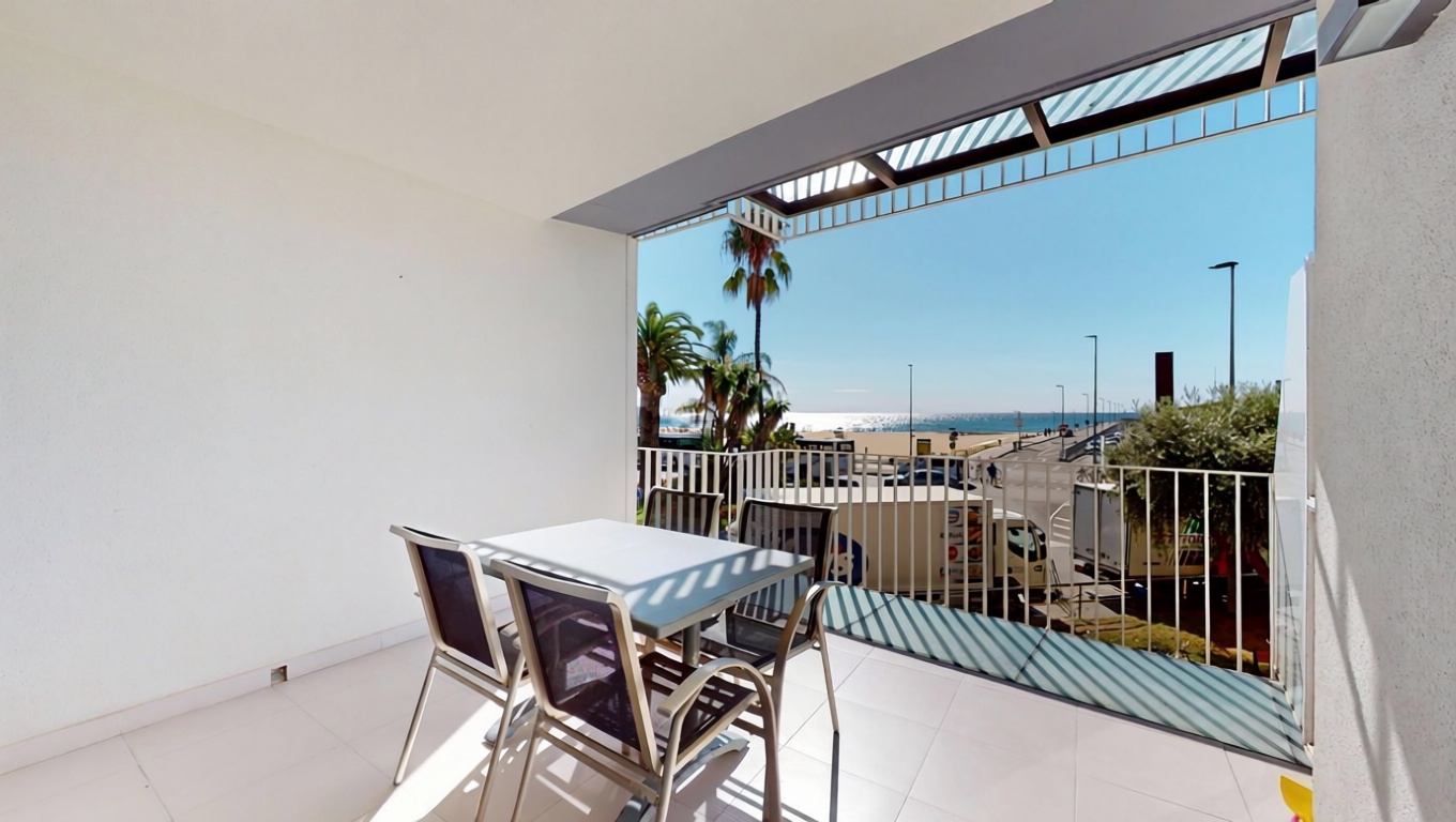Piso en venta en primera línea de playa en Cambrils