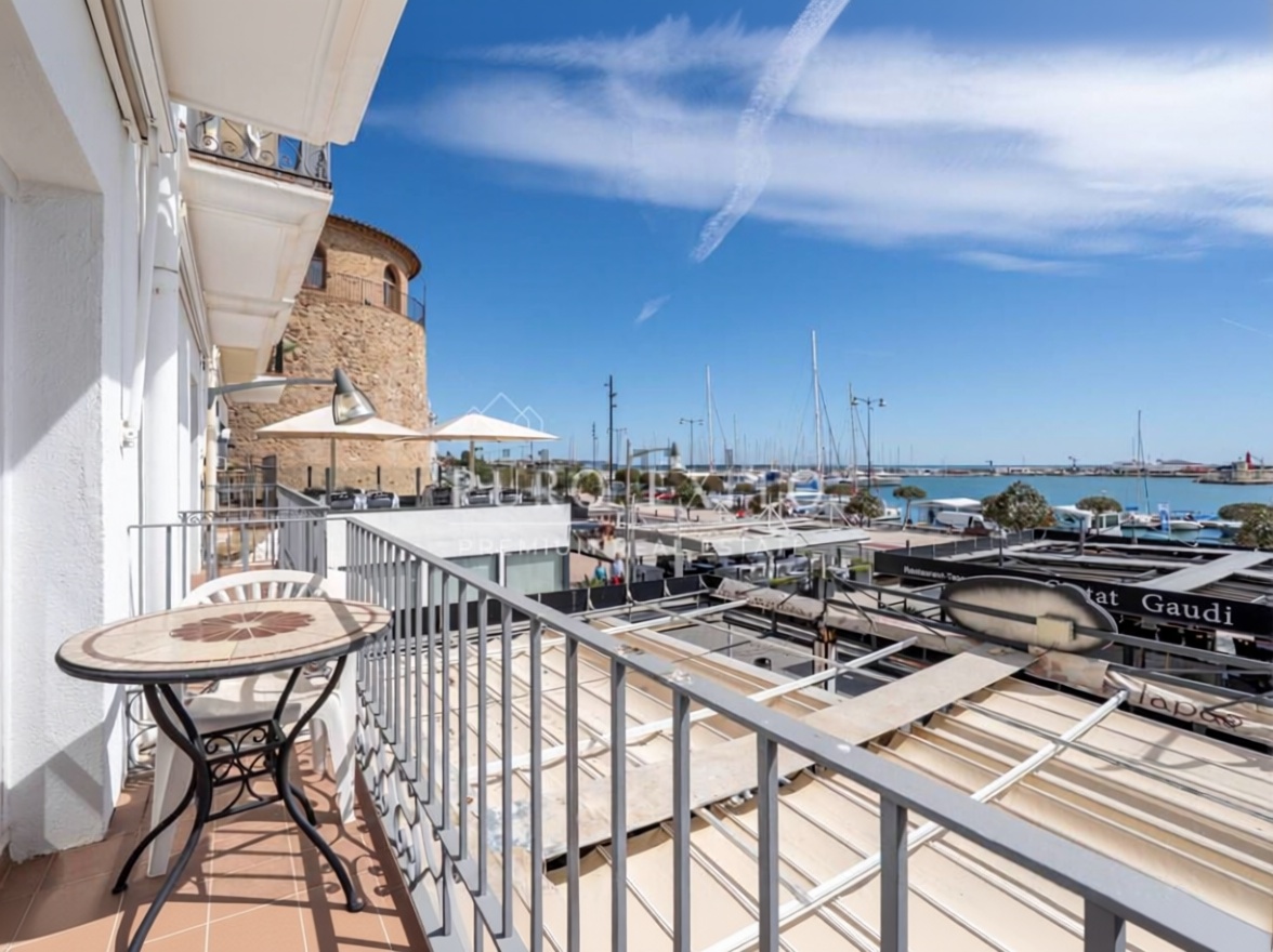 Piso en venta en primera línea de playa en Cambrils