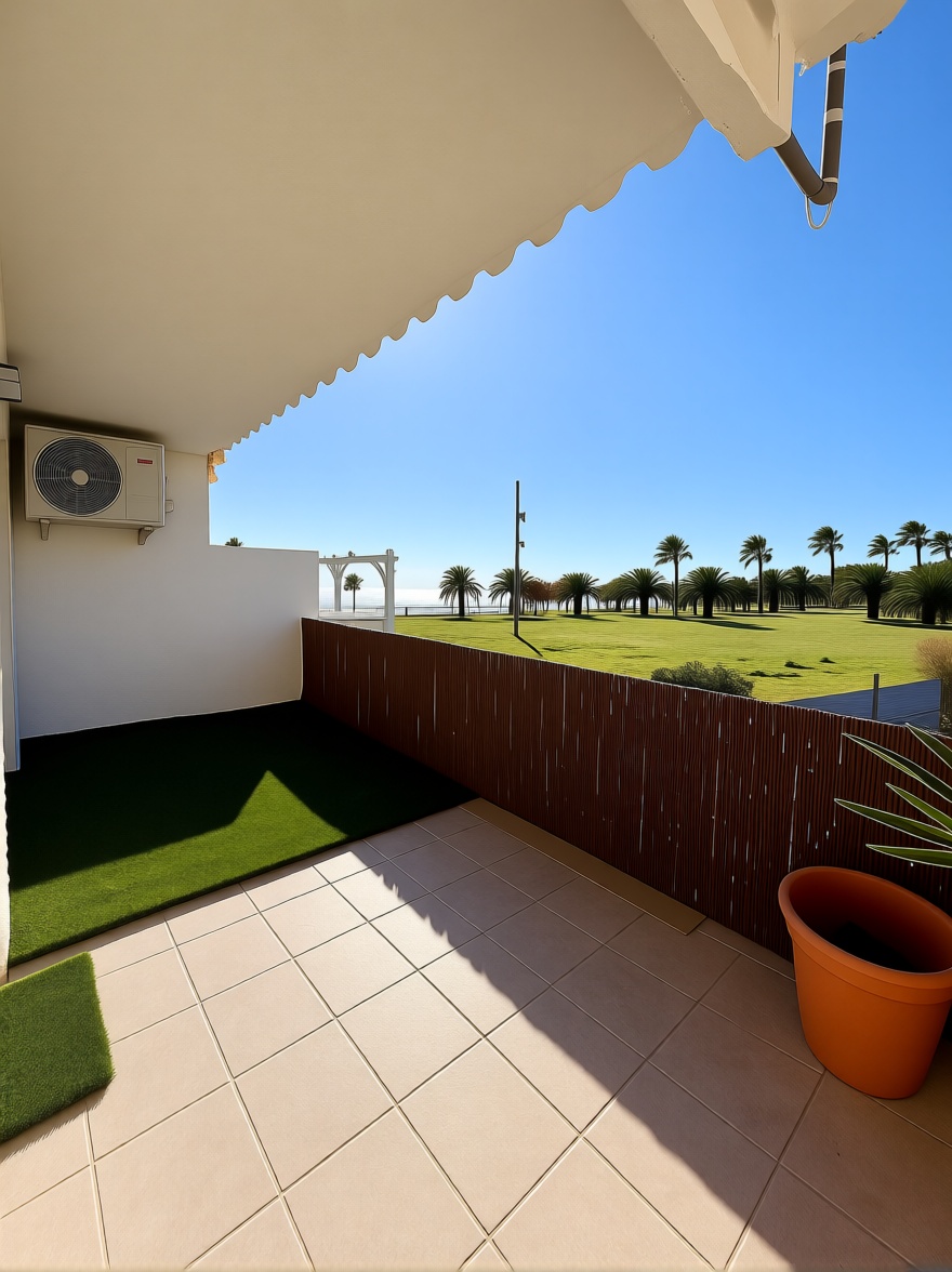 Attic for sale seafront in Cambrils — Sea terrace