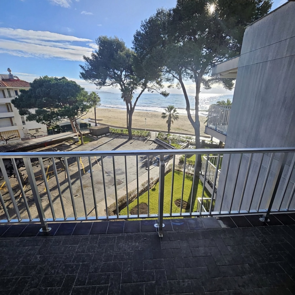 Piso en venta en primera línea de playa en Cambrils
