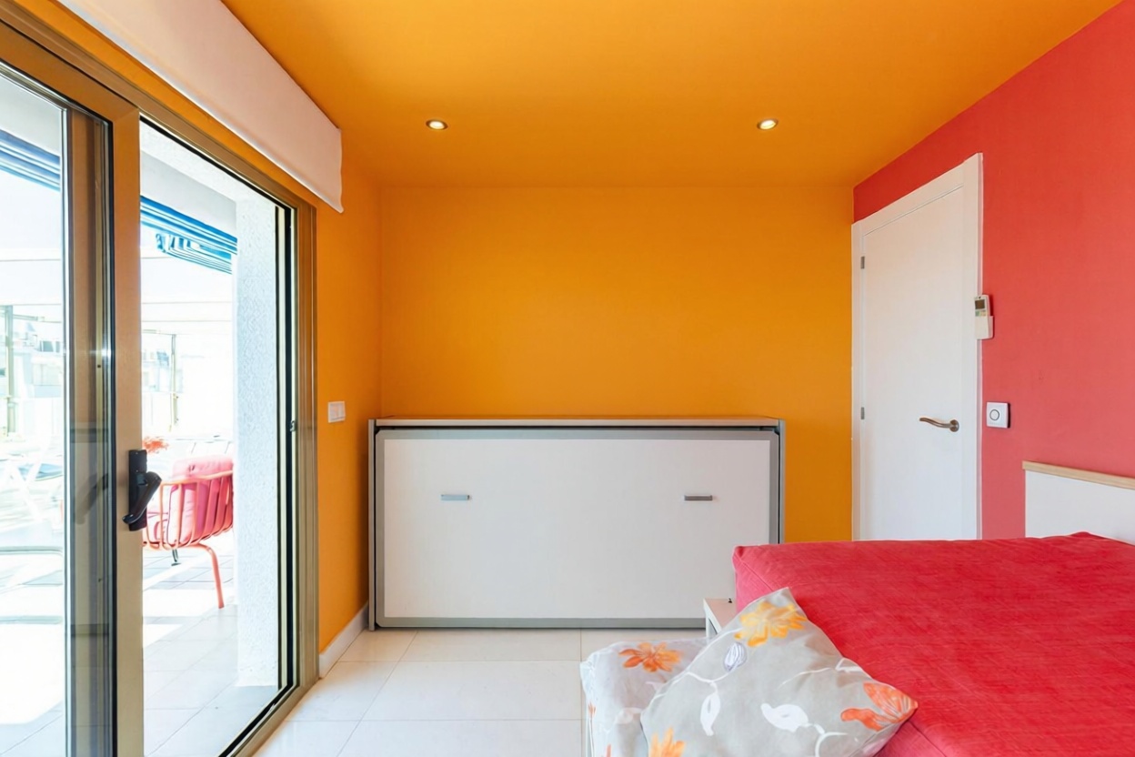 Wohnung zum Verkauf in direkter Strandlage in Salou — Bad