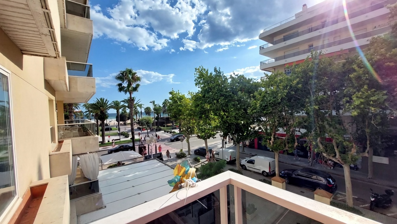 Apartamento à venda pé na areia em Salou — Terraço mar