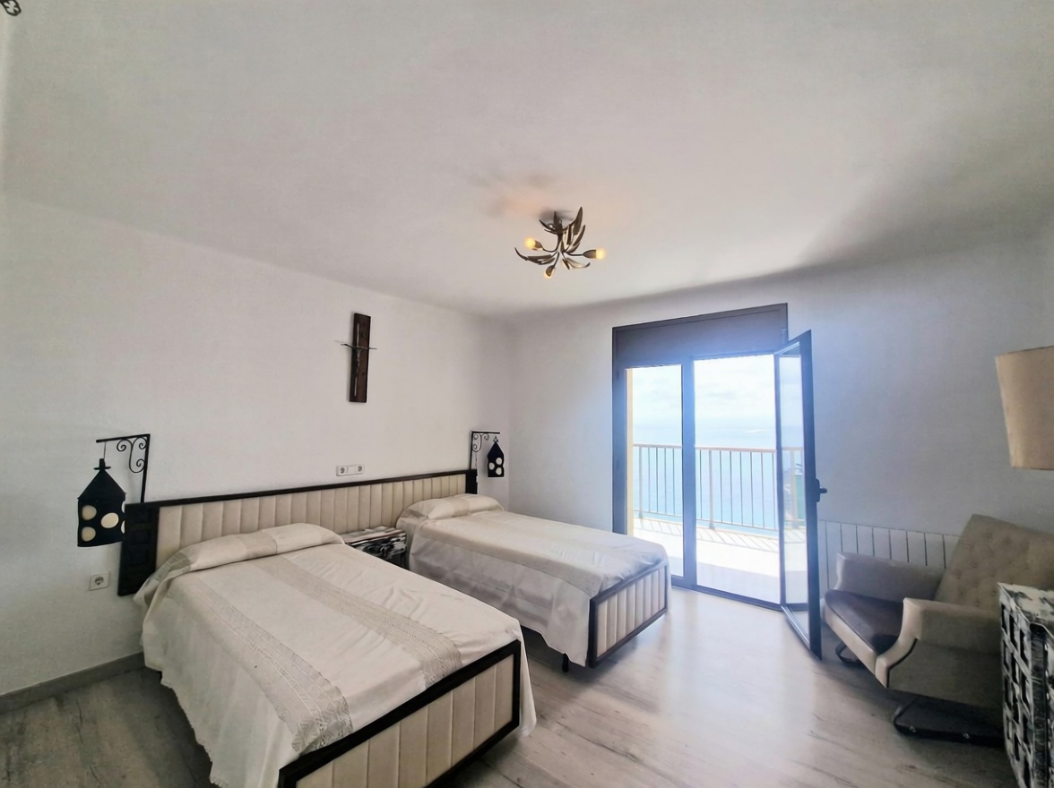 Wohnung zum Verkauf in direkter Strandlage in Salou — Schlafzimmer