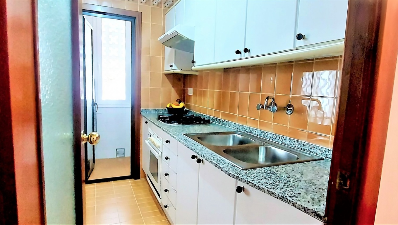 Квартира на продажу на первой линии пляжа в Salou — Кухня