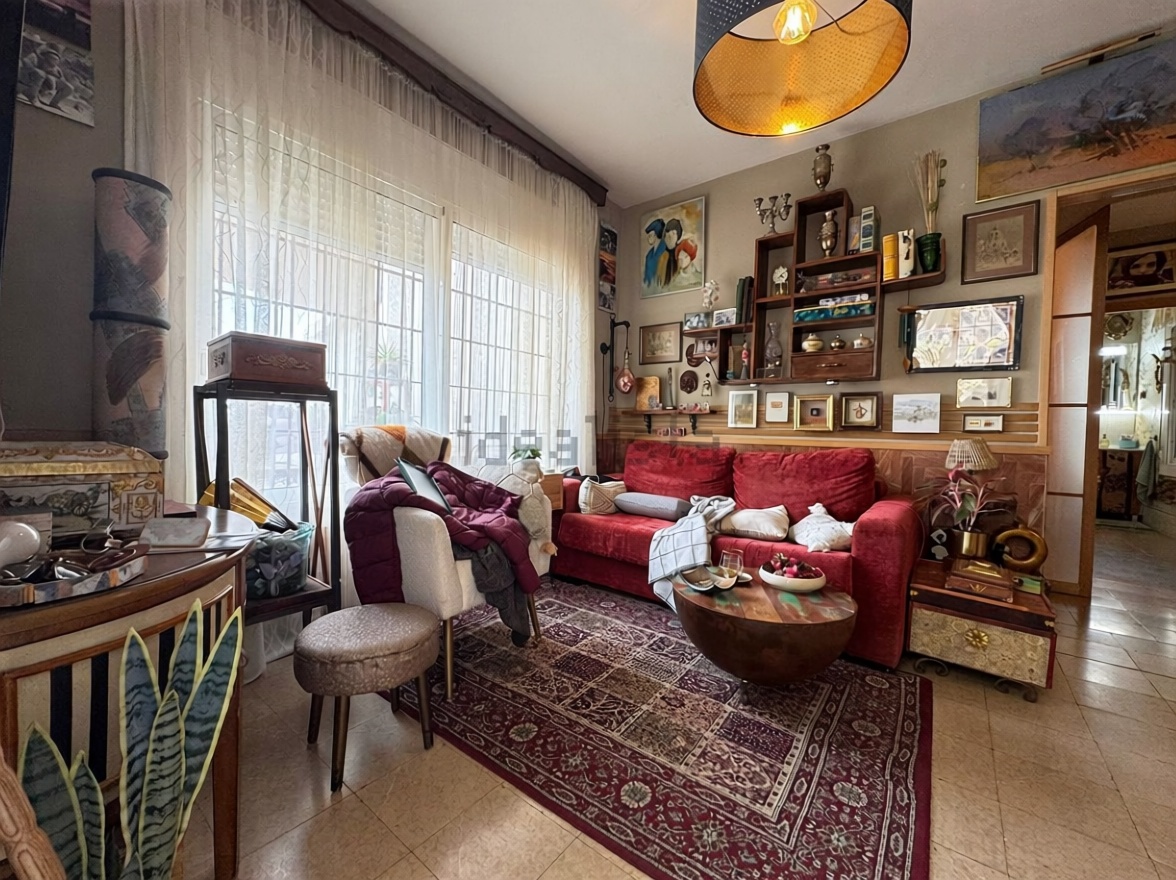 Chalet zum Verkauf mit direktem Strandzugang in Salou — Wohnzimmer