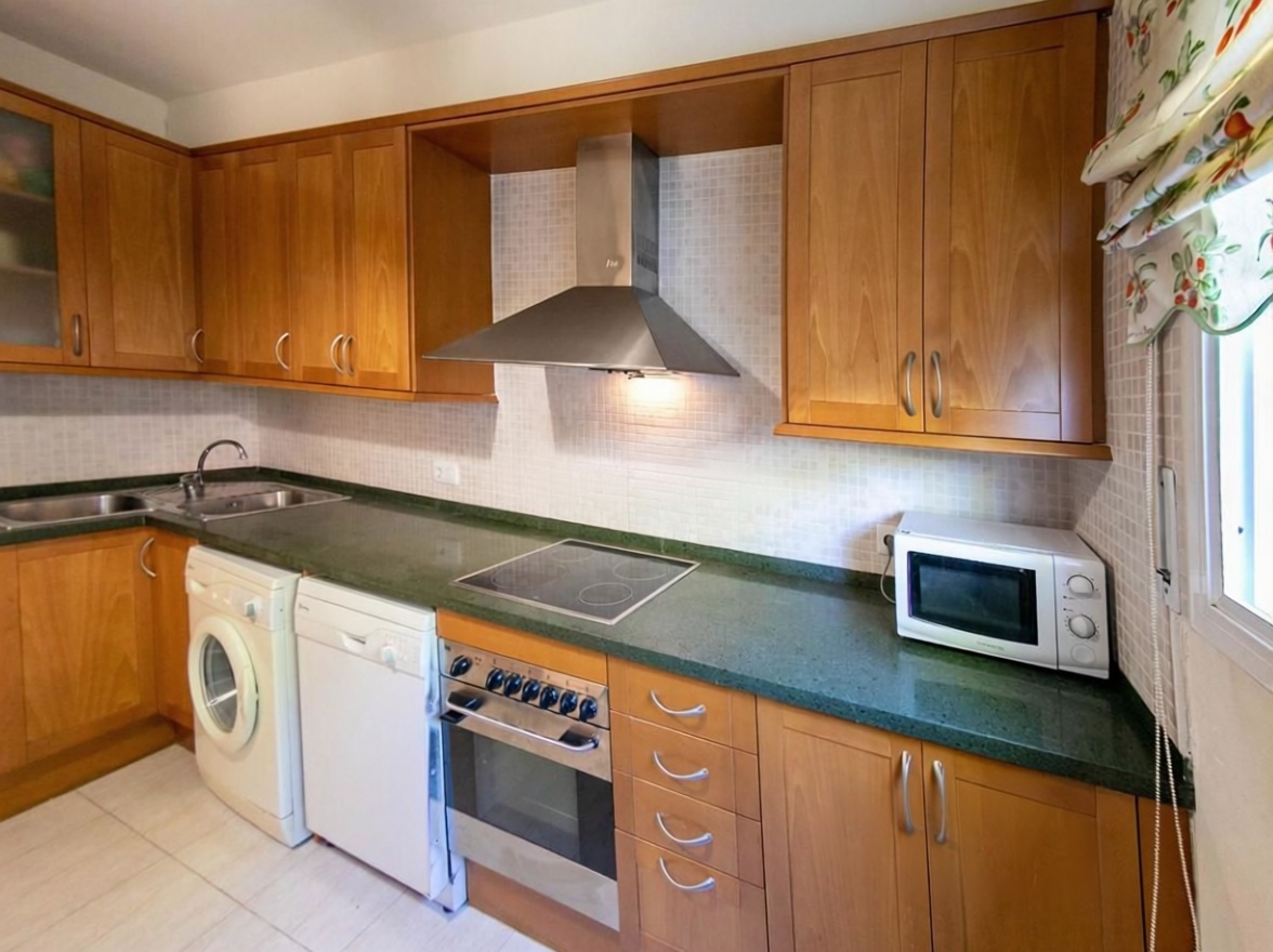 Chalet en venta con acceso directo a la playa en Salou — Baño
