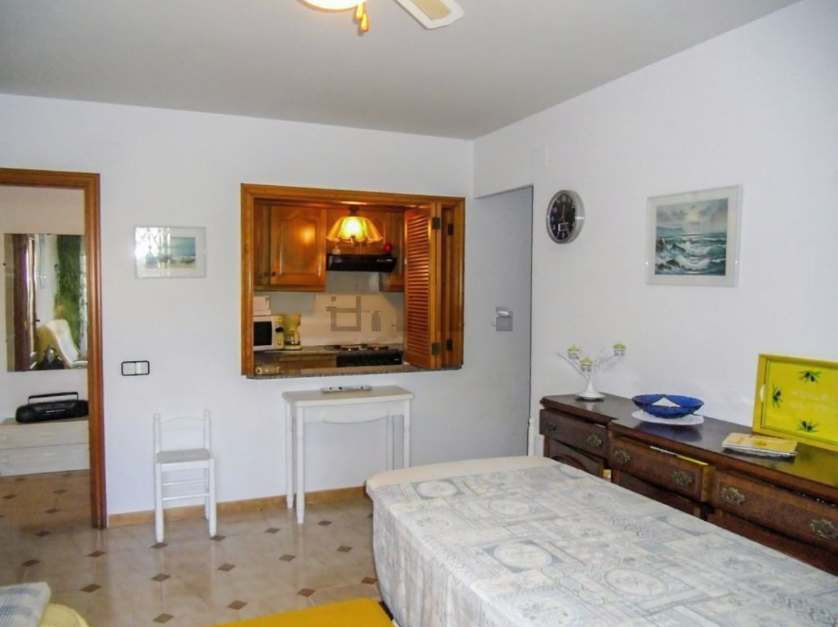 Квартира на продажу на первой линии пляжа в Salou — Спальня