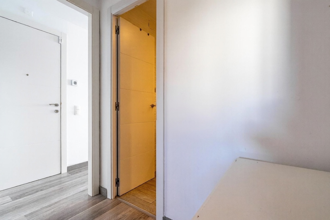 Wohnung zum Verkauf in direkter Strandlage in Salou — Schlafzimmer