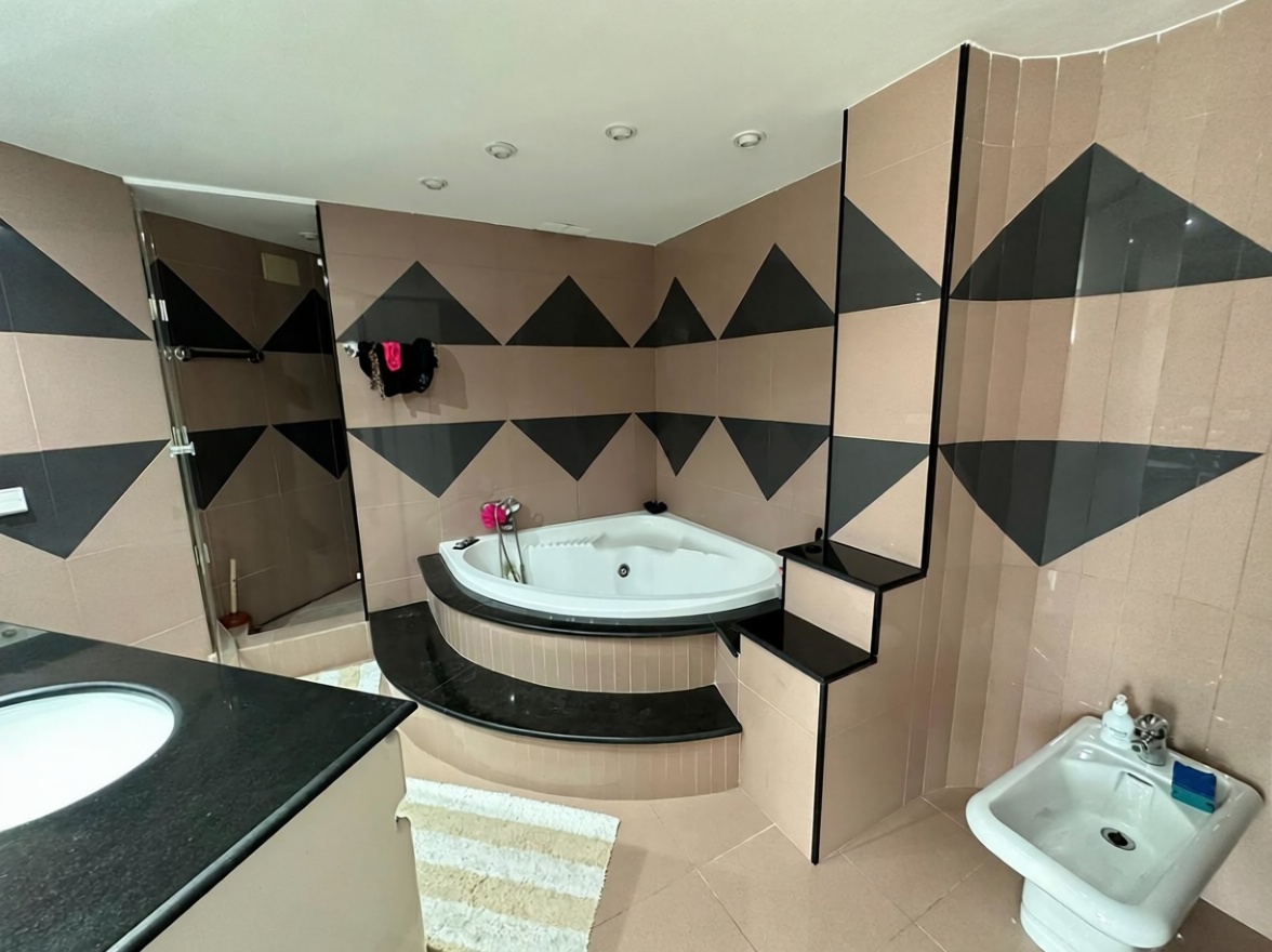 Dúplex en venta en primera línea de playa en La Pineda — Dormitorio
