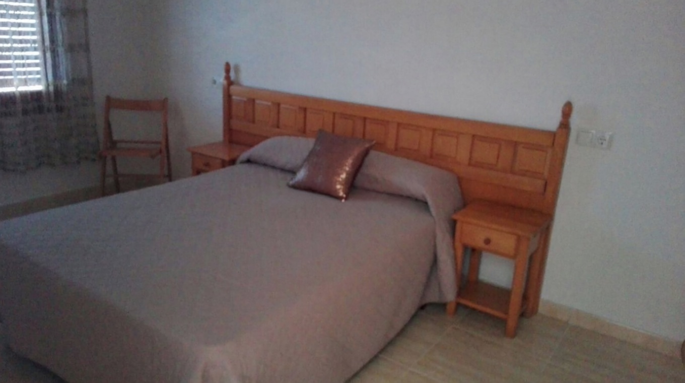 Piso en venta en primera línea de playa en Miami Playa Mont-Roig del Camp — Dormitorio