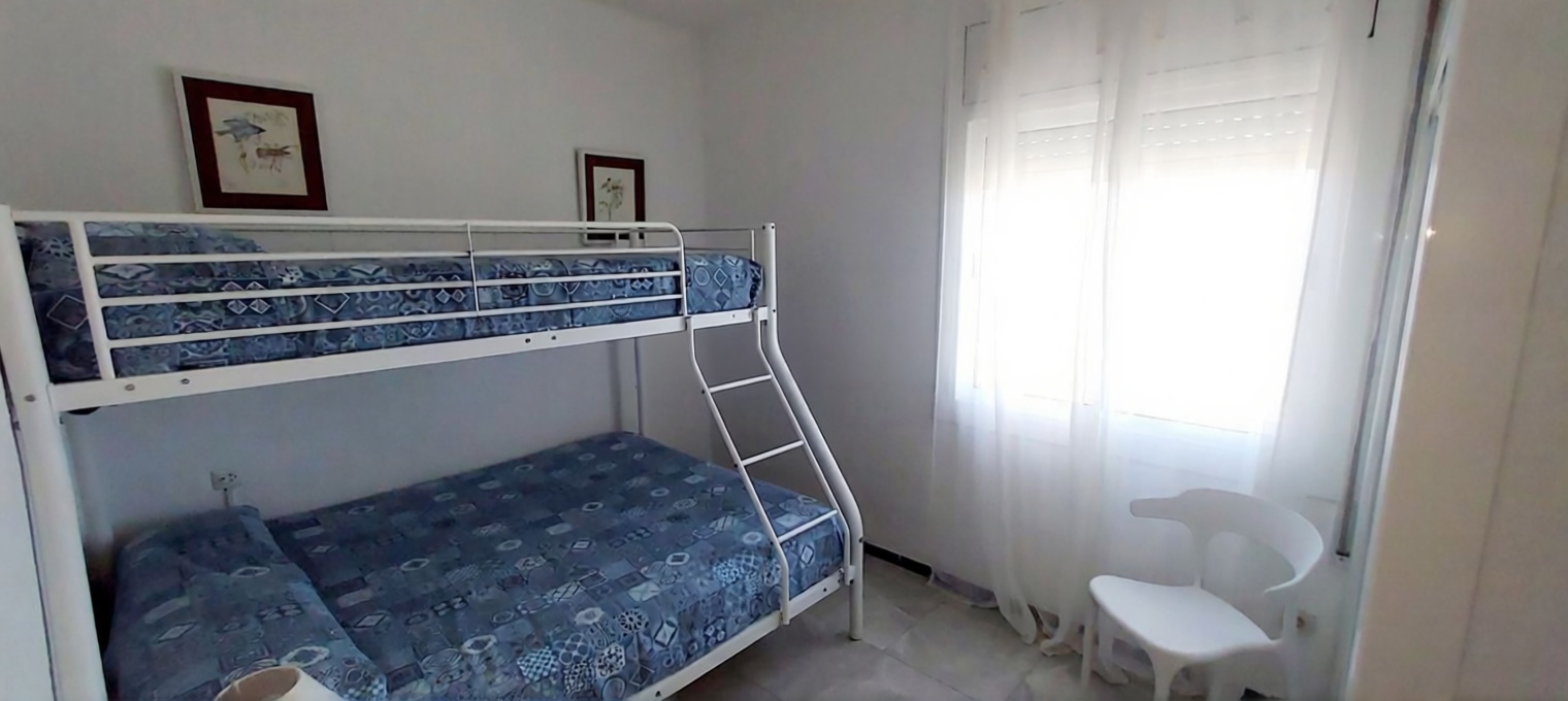 Мансарда на продажу на первой линии моря в Mont-roig del Camp — Спальня