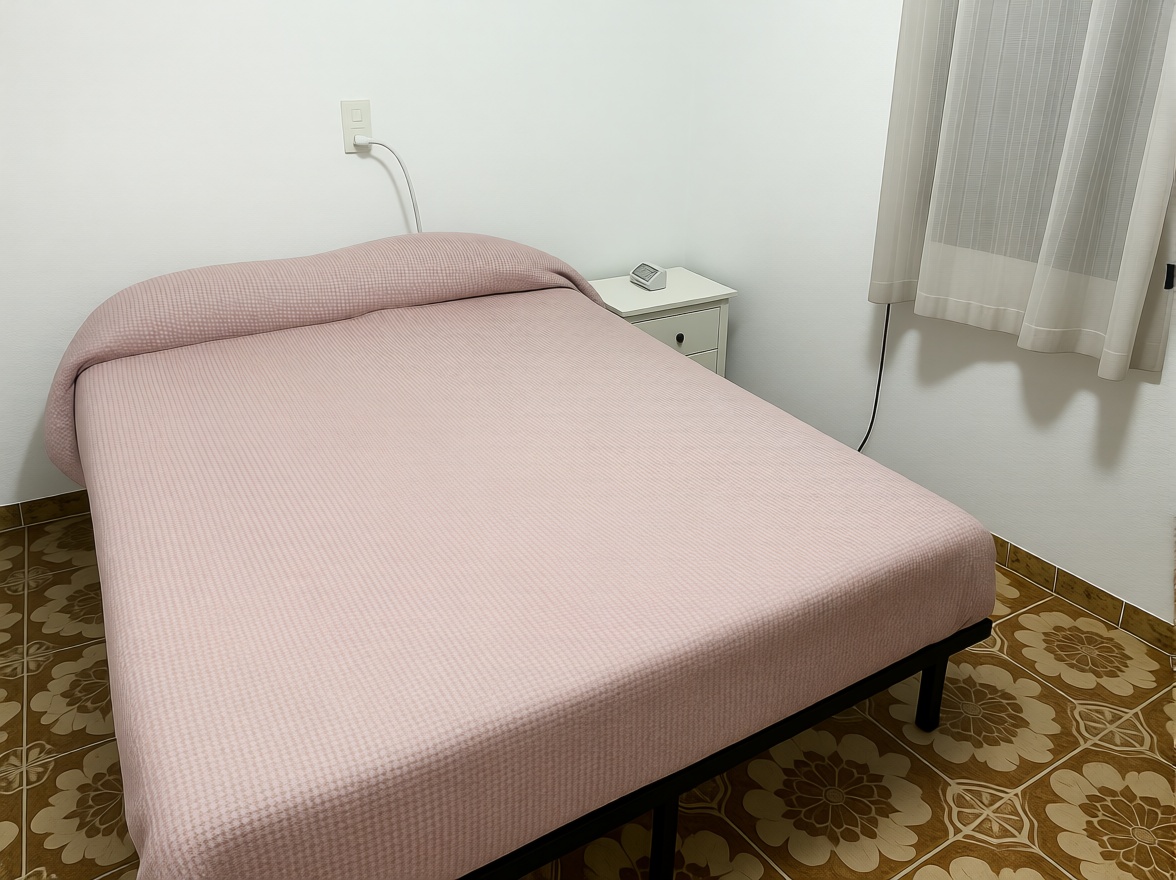 Piso en primera línea de playa en Miami Playa Mont-Roig del Camp — Dormitorio