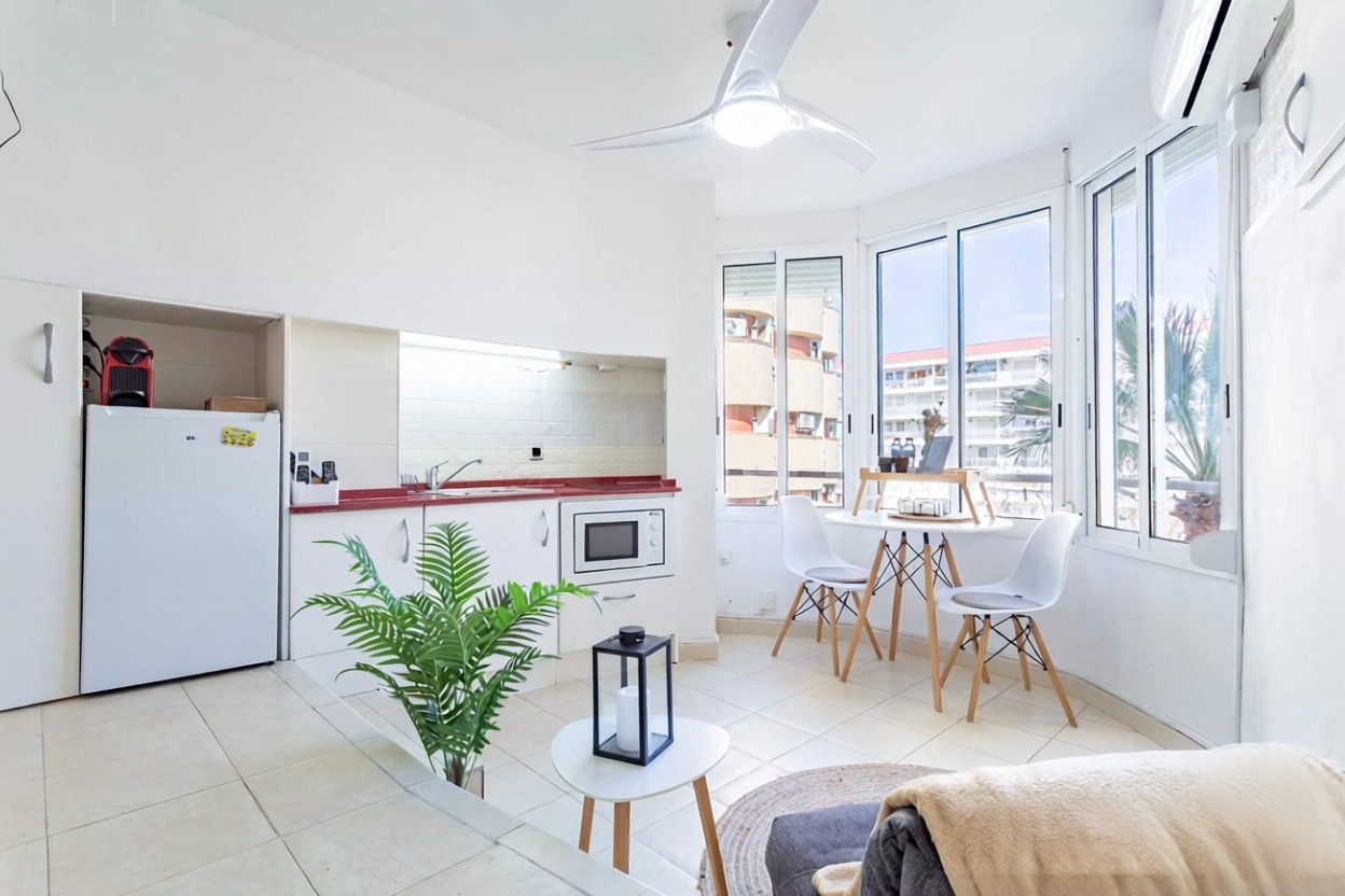Apartamento à venda pé na areia em Vila-seca — Cozinha